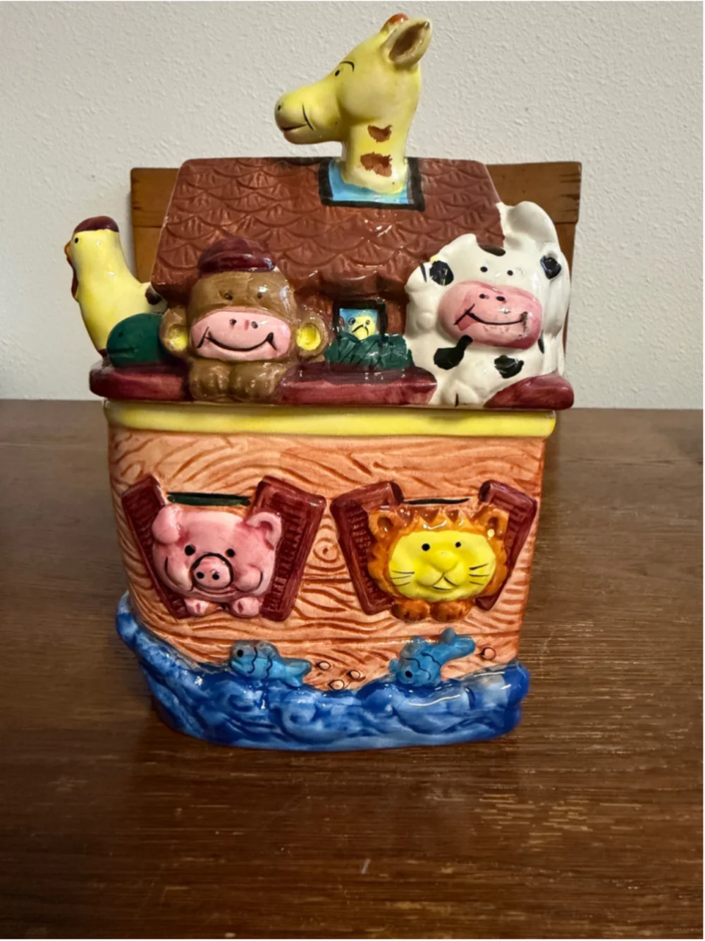 Vintage Express Productions Noah’s Ark Ceramic Cookie Jar Animal Figural With Li